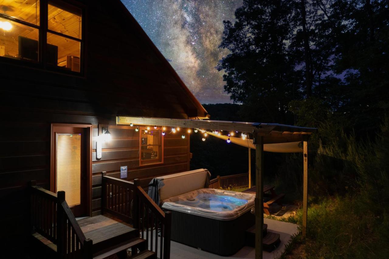 إليجاي Trout N' About Your Blue Ridge Mountains Retreat, Hot Tub + Game Room! المظهر الخارجي الصورة