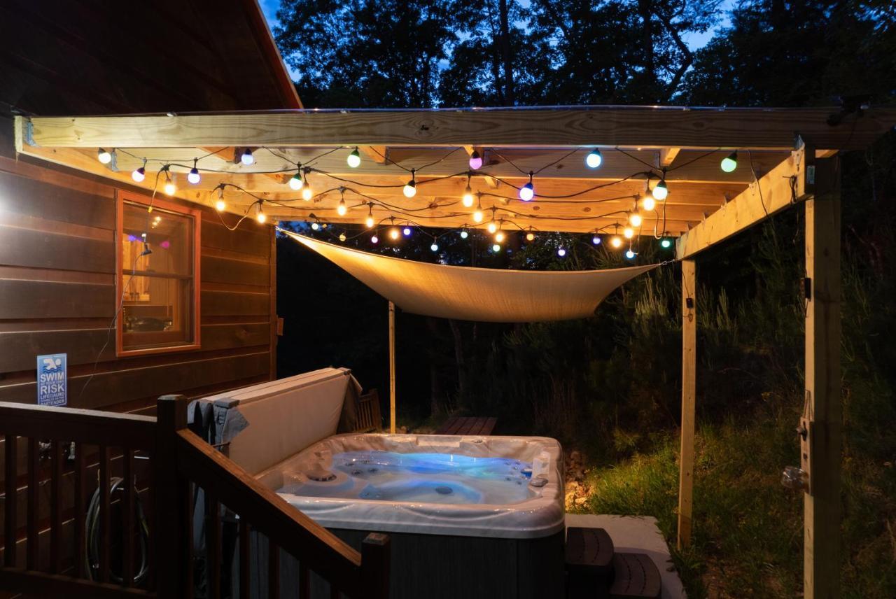 إليجاي Trout N' About Your Blue Ridge Mountains Retreat, Hot Tub + Game Room! المظهر الخارجي الصورة