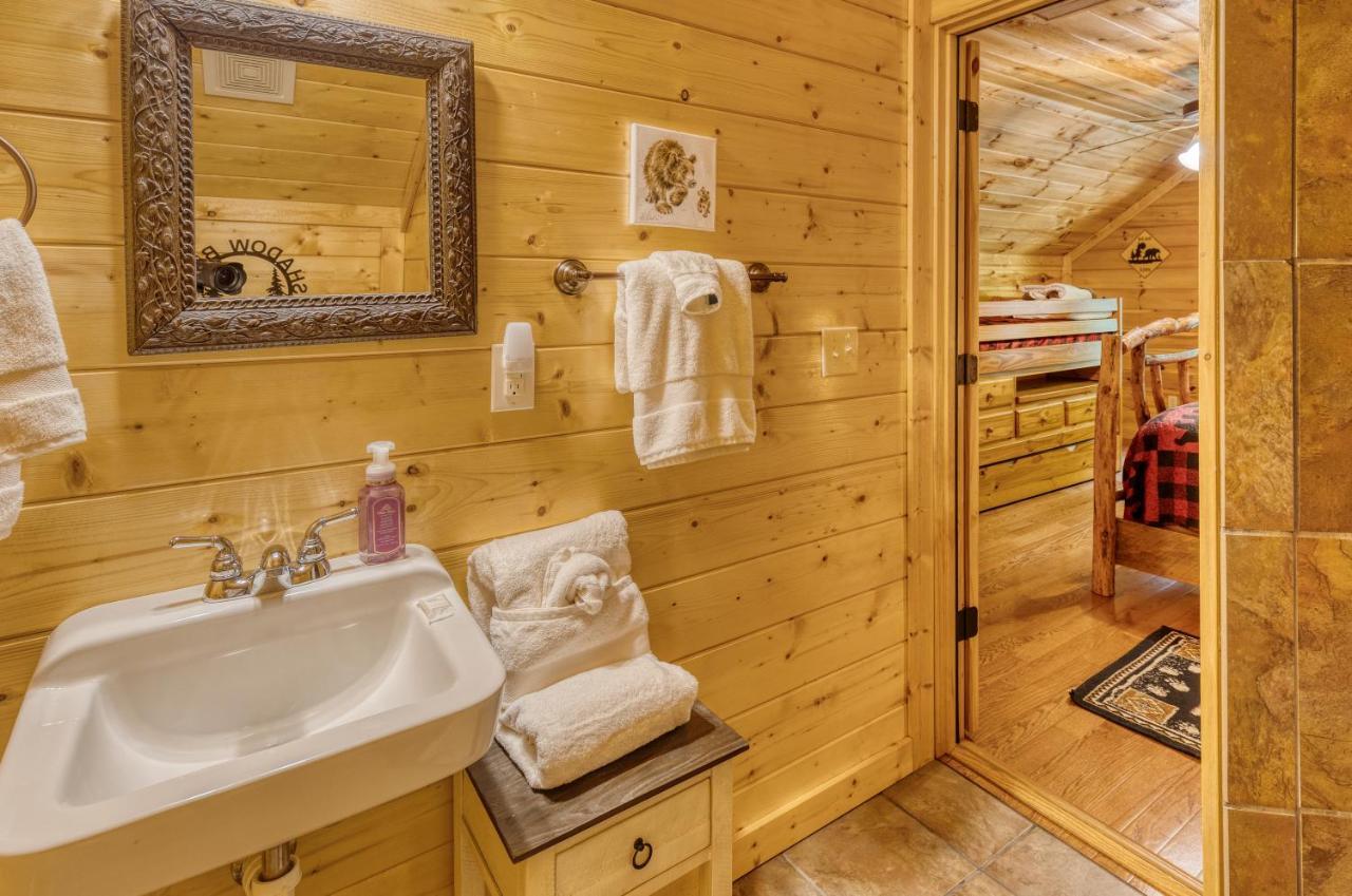 إليجاي Trout N' About Your Blue Ridge Mountains Retreat, Hot Tub + Game Room! المظهر الخارجي الصورة