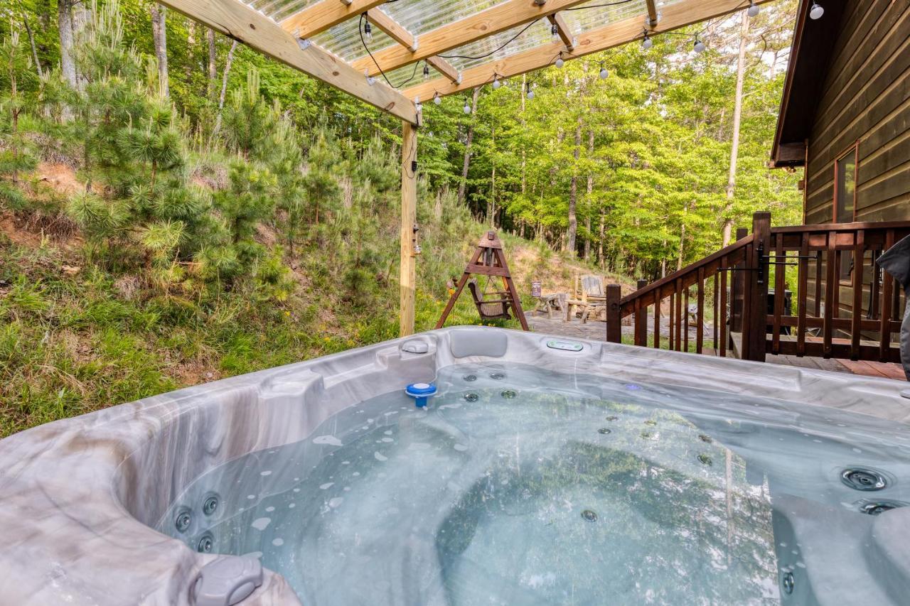 إليجاي Trout N' About Your Blue Ridge Mountains Retreat, Hot Tub + Game Room! المظهر الخارجي الصورة