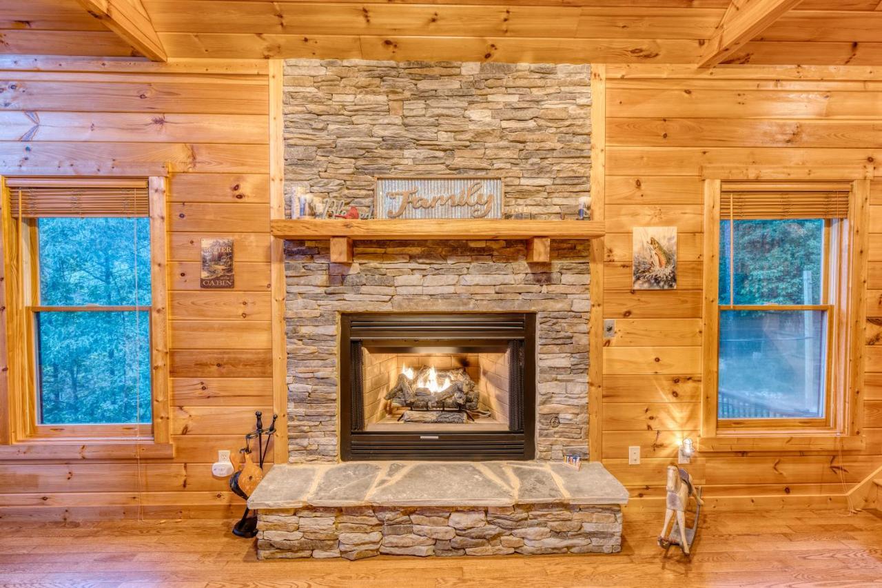 إليجاي Trout N' About Your Blue Ridge Mountains Retreat, Hot Tub + Game Room! المظهر الخارجي الصورة
