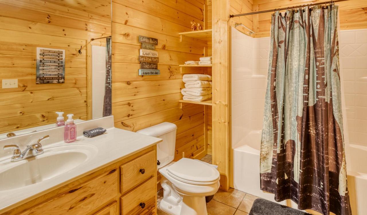 إليجاي Trout N' About Your Blue Ridge Mountains Retreat, Hot Tub + Game Room! المظهر الخارجي الصورة